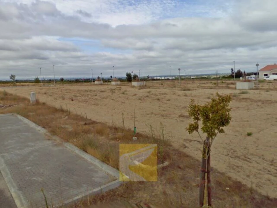 Terreno para Venda em Benfica do Ribatejo Foto 4
