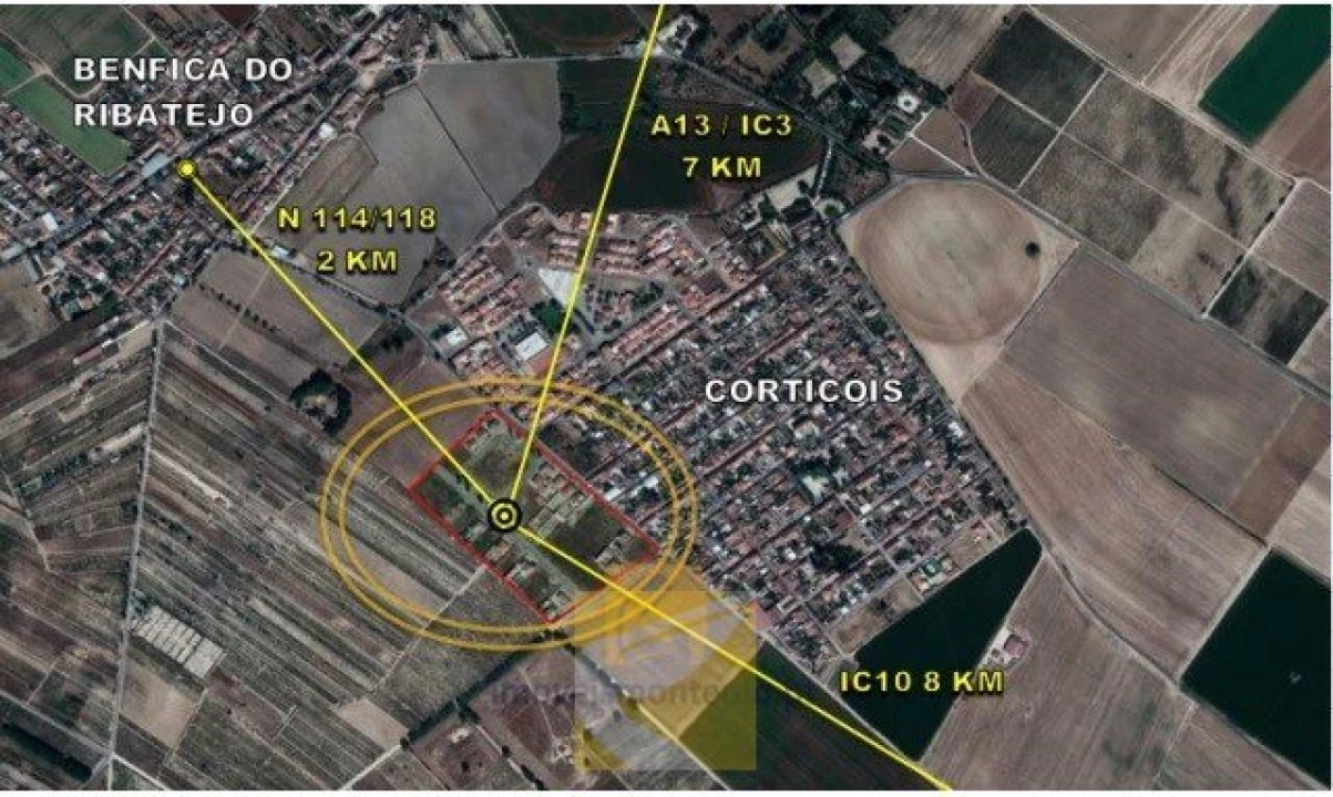 Terreno para Venda em Benfica do Ribatejo Foto 1