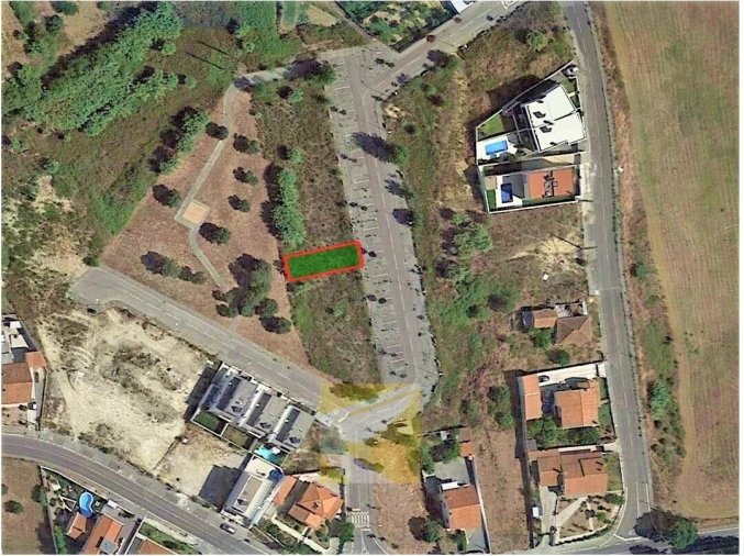 Moradia T0 para Venda em Torres Novas (Santa Maria, Salvador e Santiago) Foto 5