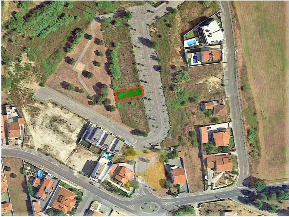 Moradia T0 para Venda em Torres Novas (Santa Maria, Salvador e Santiago) Foto 2