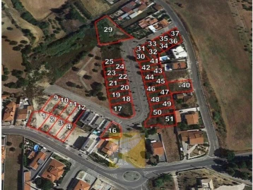 Moradia T0 para Venda em Torres Novas (Santa Maria, Salvador e Santiago)