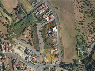 Moradia T0 para Venda em Torres Novas (Santa Maria, Salvador e Santiago)