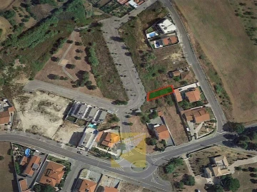 Moradia T0 para Venda em Torres Novas (Santa Maria, Salvador e Santiago)