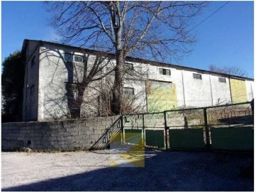 Prédio para Venda em Moimenta da Serra e Vinhó
