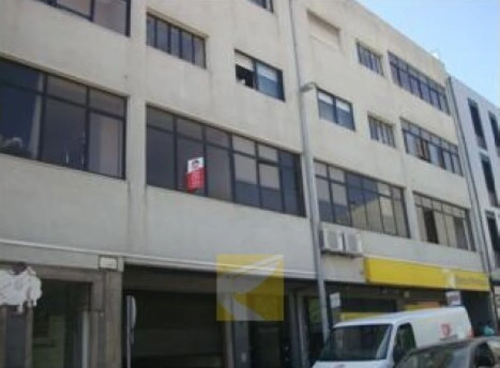 Loja para Venda em Rio Tinto Foto 2
