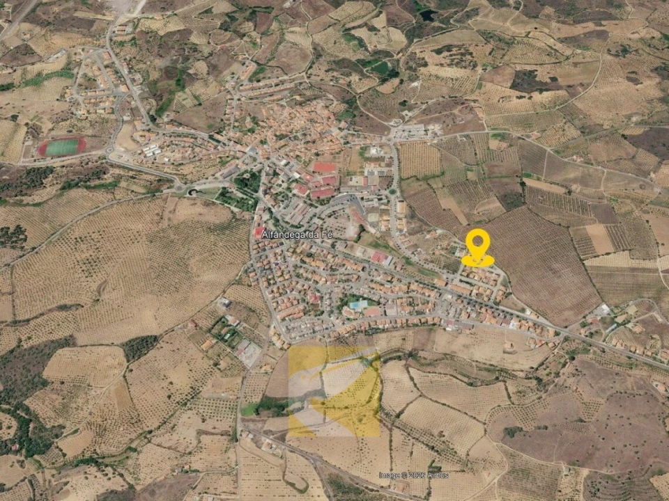 Moradia T4 para Venda em Alfandega da Fe Foto 20