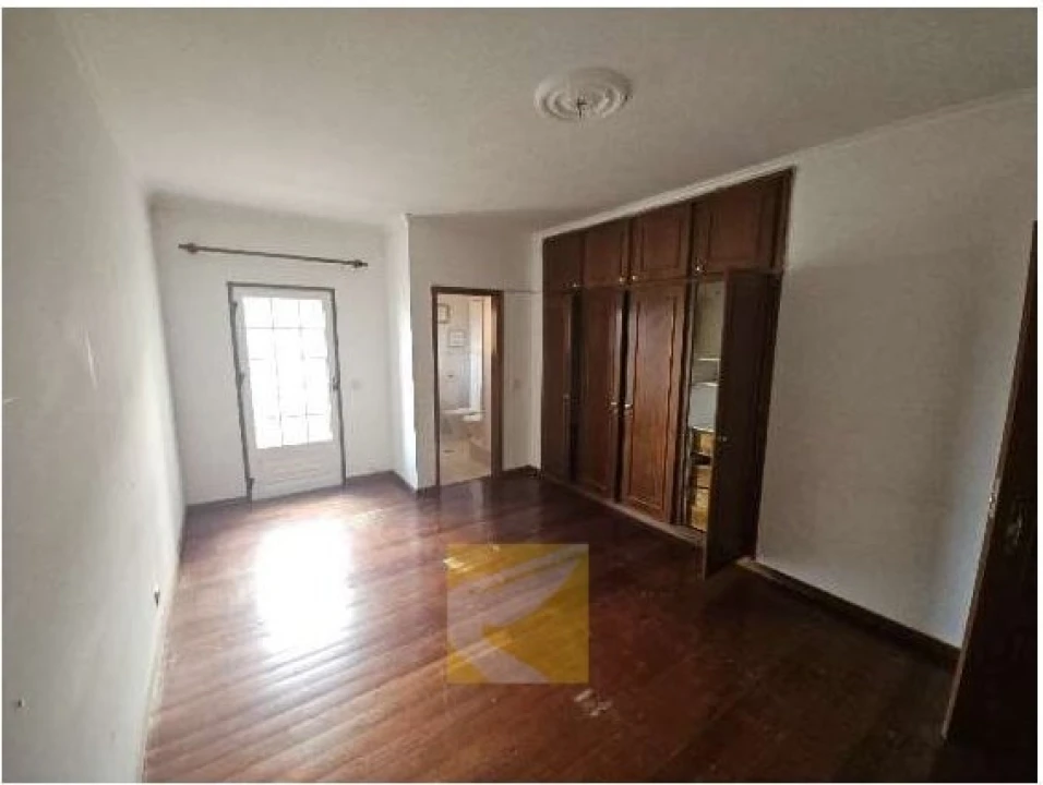 Moradia T4 para Venda em Alfandega da Fe Foto 10