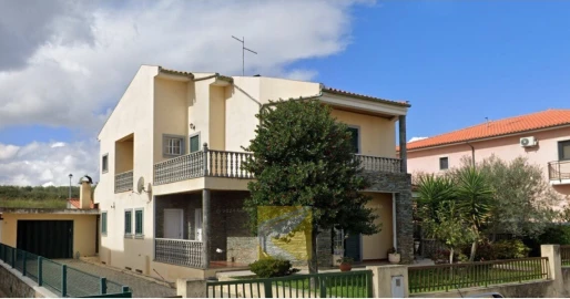 Moradia T4 para Venda em Alfandega da Fe