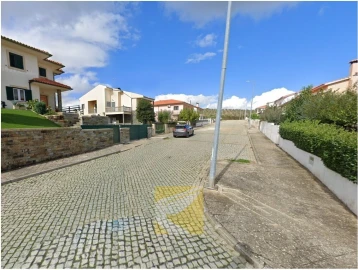 Moradia T4 para Venda em Alfandega da Fe