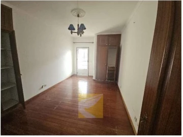 Moradia T4 para Venda em Alfandega da Fe