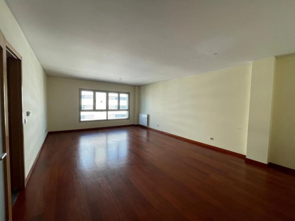 Apartamento T3 para Venda em Ramalde Foto 2