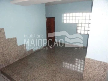 Loja para Venda em Candoso Santiago e Mascotelos