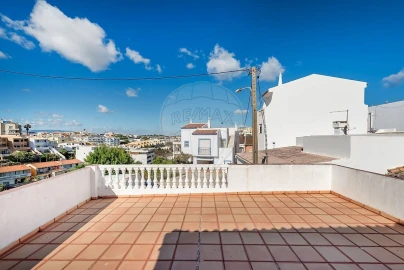 Moradia T4 para Venda em Lagos (São Sebastião e Santa Maria)