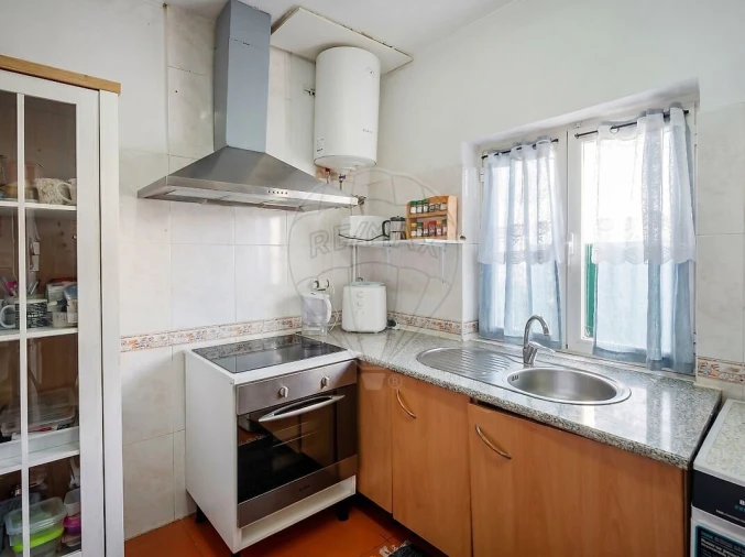 Moradia T4 para Venda em Lagos (São Sebastião e Santa Maria) Foto 3
