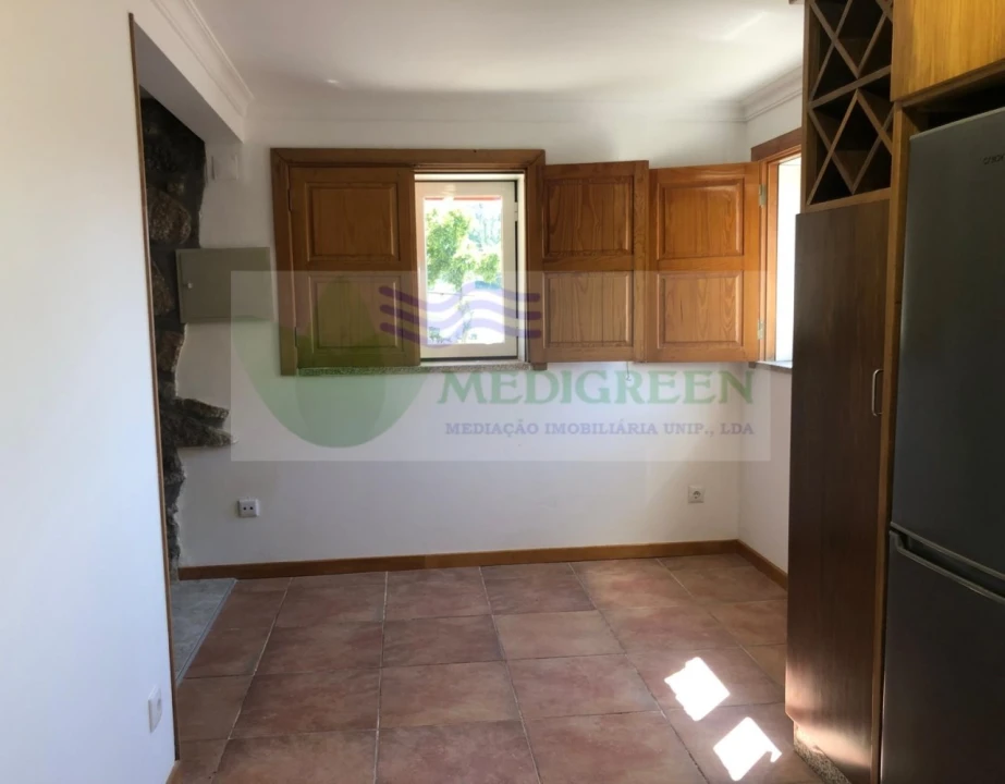 Moradia T2 para Venda em Campia Foto 6