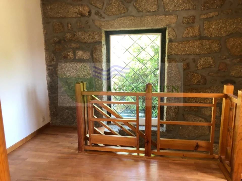 Moradia T2 para Venda em Campia Foto 11