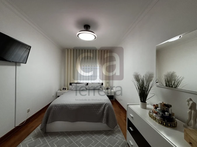 Apartamento T2 para Venda em Almeirim Foto 19