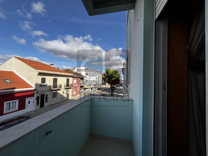 Apartamento T2 para Venda em Almeirim Foto 31
