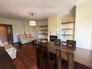 Apartamento T2 para Venda em Algés, Linda-A-Velha e Cruz Quebrada-Dafundo