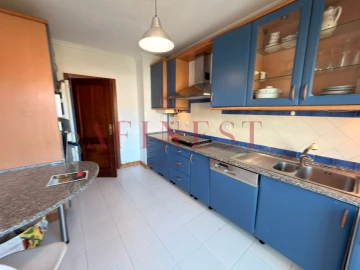 Apartamento T2 para Venda em Algés, Linda-A-Velha e Cruz Quebrada-Dafundo