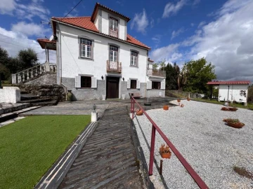 Quinta T6 para Venda em Boa Aldeia, Farminhão e Torredeita
