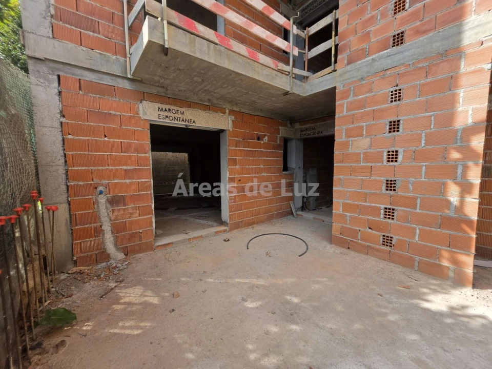 Apartamento T2 para Venda em Leiria, Pousos, Barreira e Cortes Foto 12