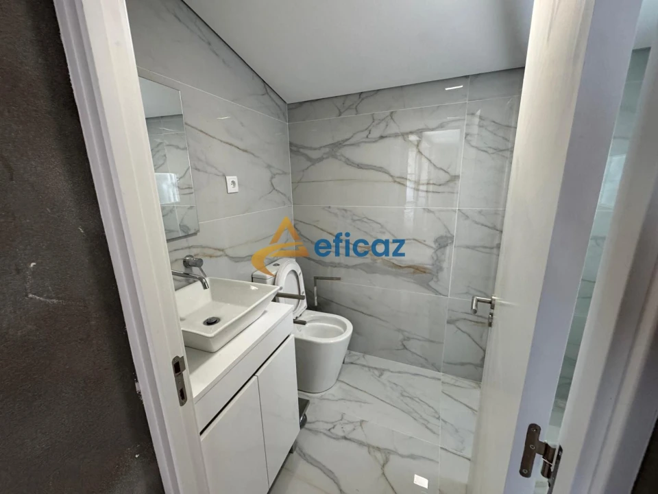 Apartamento T2 para Venda em Penafiel Foto 12