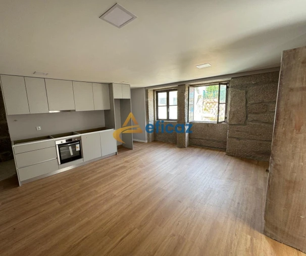 Apartamento T2 para Venda em Penafiel Foto 14