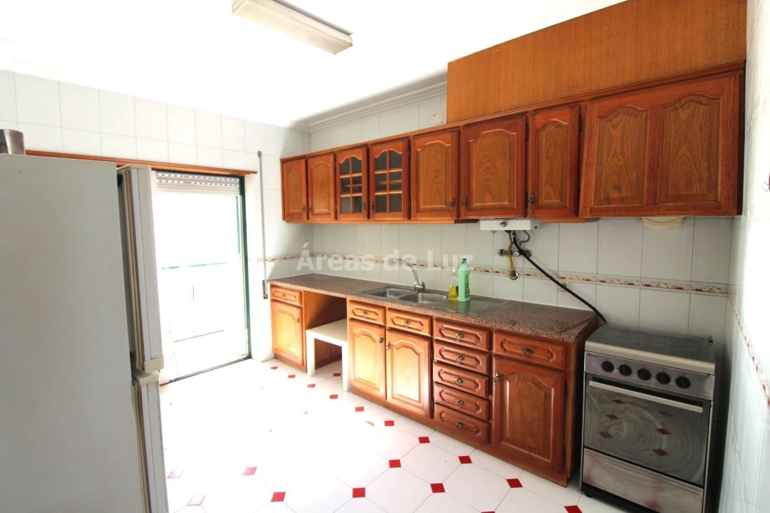 Apartamento T3 para Arrendamento em Leiria, Pousos, Barreira e Cortes Foto 2