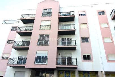 Apartamento T3 para Arrendamento em Leiria, Pousos, Barreira e Cortes