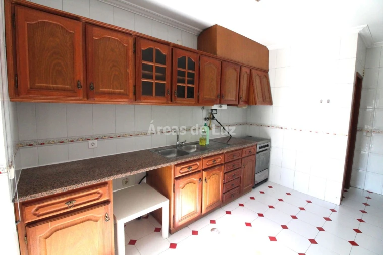 Apartamento T3 para Arrendamento em Leiria, Pousos, Barreira e Cortes Foto 4