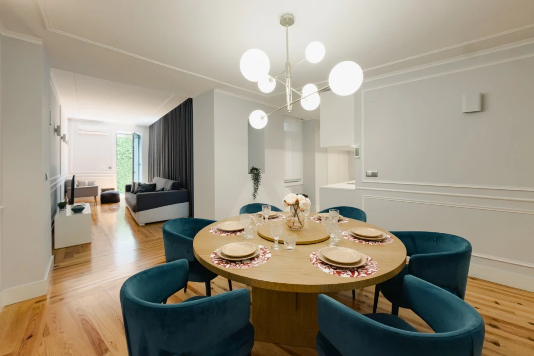 Apartamento T2 para Arrendamento em Santo António Foto 2