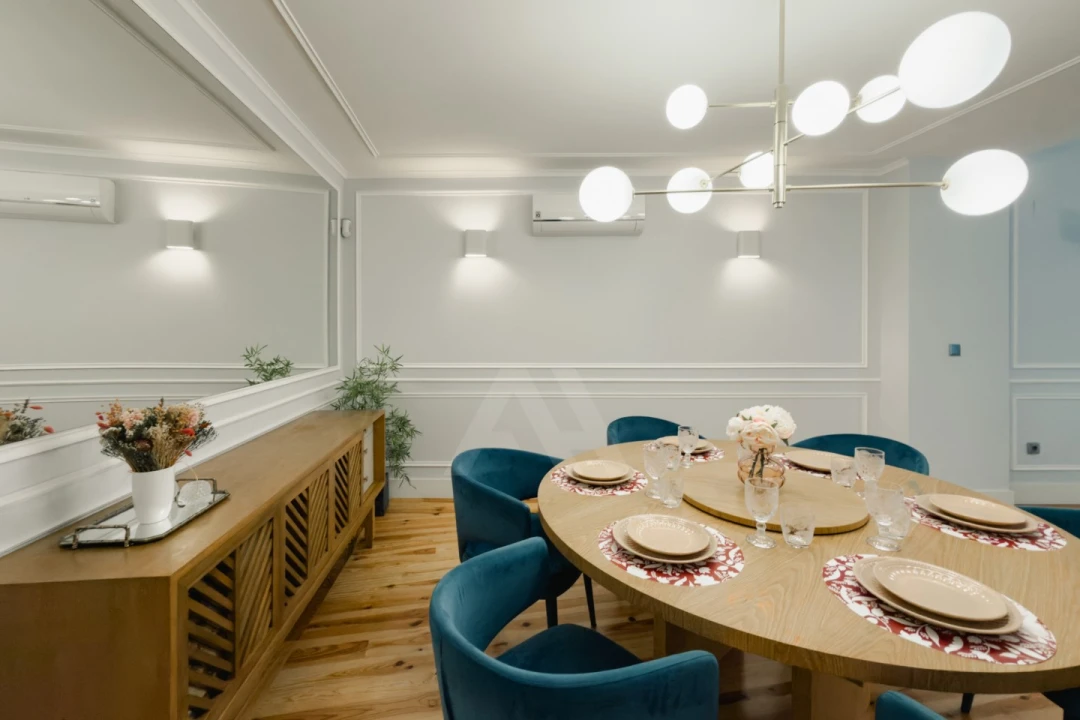 Apartamento T2 para Arrendamento em Santo António Foto 3