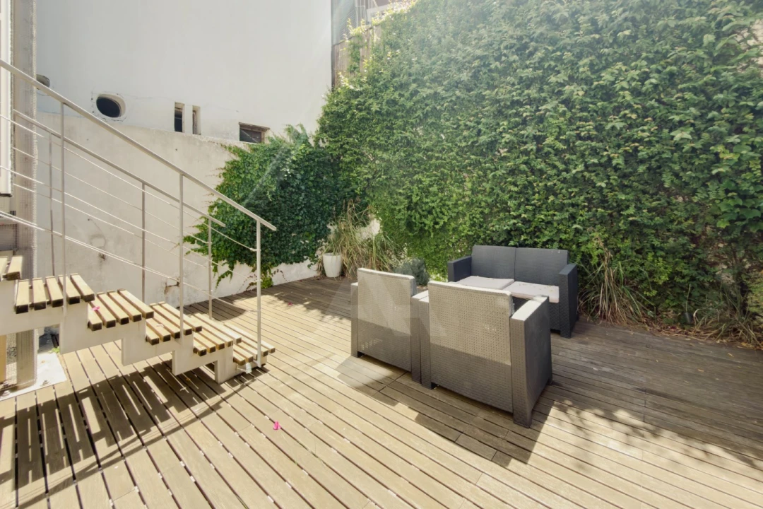 Apartamento T2 para Arrendamento em Santo António Foto 9