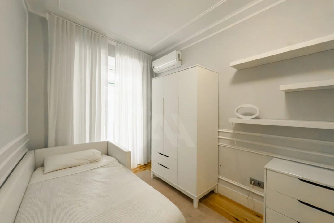 Apartamento T2 para Arrendamento em Santo António Foto 19