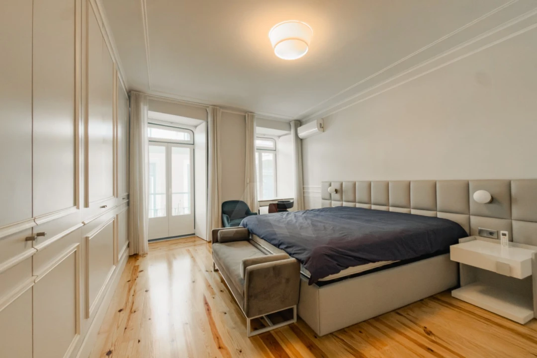Apartamento T2 para Arrendamento em Santo António Foto 25