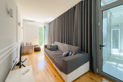 Apartamento T2 para Arrendamento em Santo António