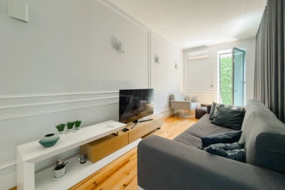 Apartamento T2 para Arrendamento em Santo António