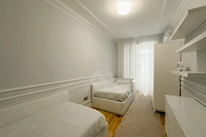 Apartamento T2 para Arrendamento em Santo António