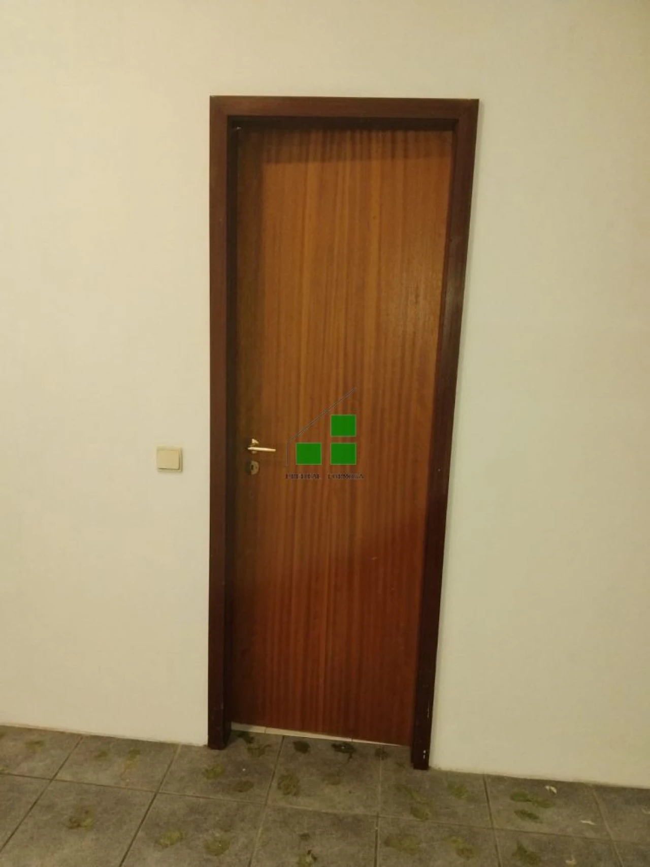 Loja para Venda em Sandim, Olival, Lever e Crestuma Foto 11