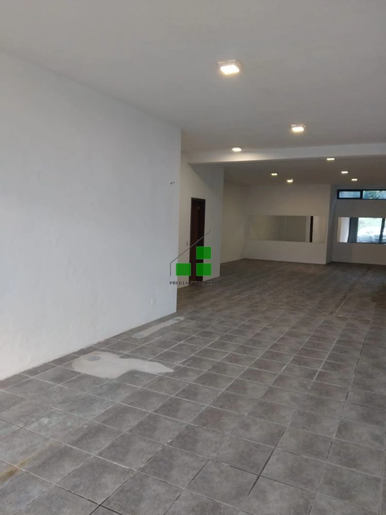 Loja para Venda em Sandim, Olival, Lever e Crestuma Foto 6