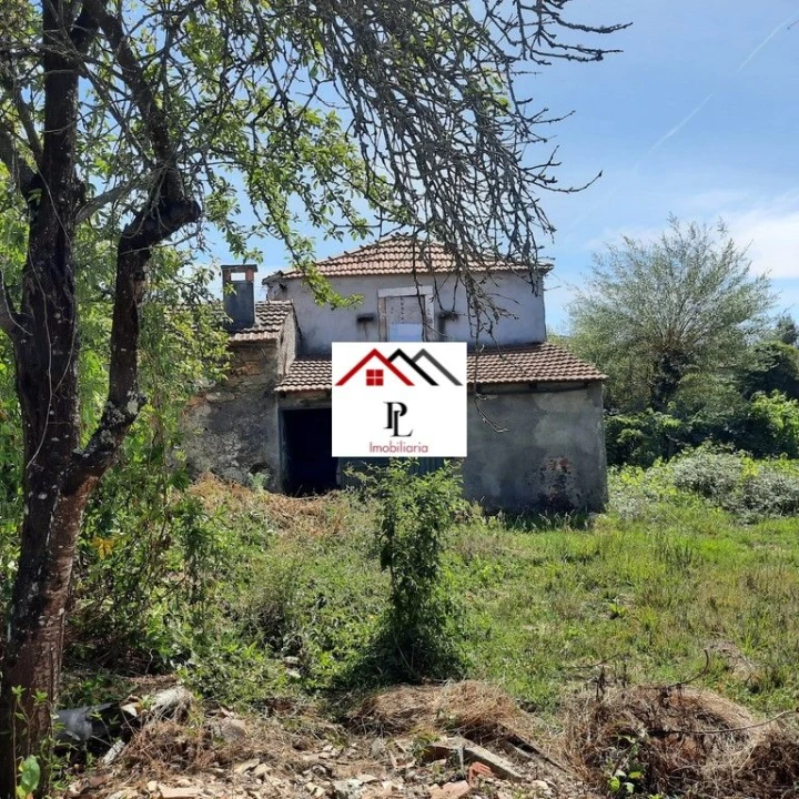 Moradia T2 para Venda em Arrifana Foto 1