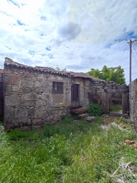 Moradia T2 para Venda em Cunha Baixa