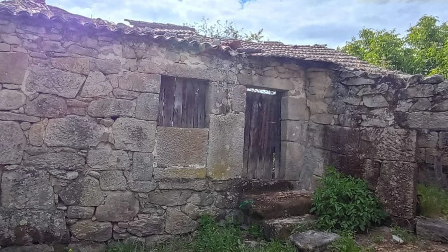 Moradia T2 para Venda em Cunha Baixa