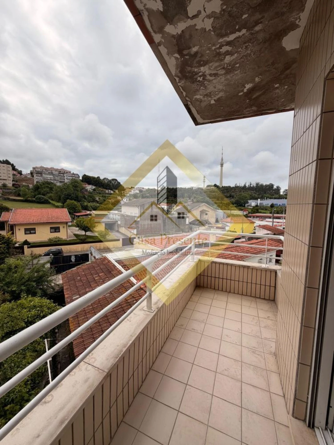 Apartamento T2 para Venda em Oliveira do Douro Foto 4