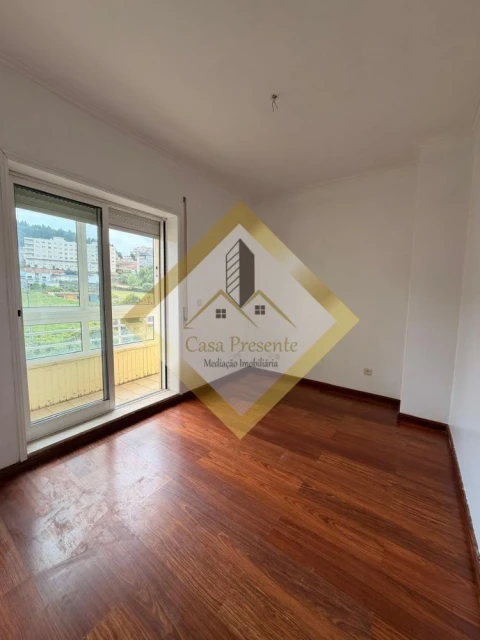Apartamento T2 para Venda em Oliveira do Douro