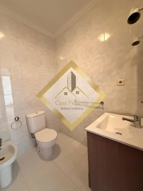 Apartamento T2 para Venda em Oliveira do Douro