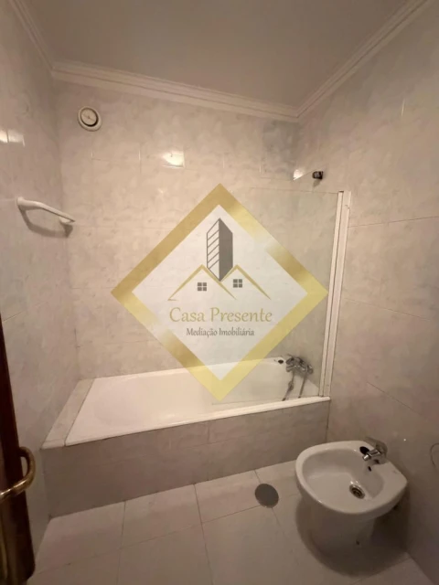 Apartamento T2 para Venda em Oliveira do Douro