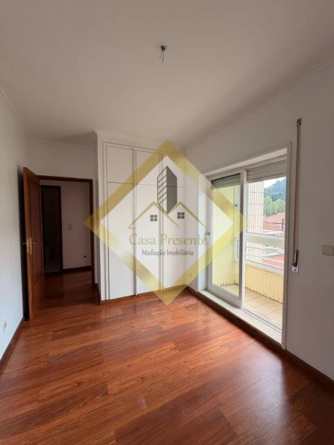 Apartamento T2 para Venda em Oliveira do Douro