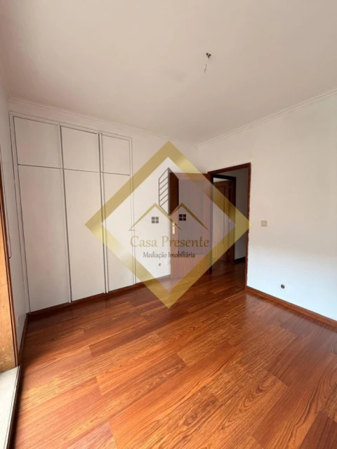 Apartamento T2 para Venda em Oliveira do Douro